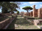 03015 ostia - regio ii - insula ix - edificio (ii,ix,6) - porticus - bli ri westen - 09-2022.jpg